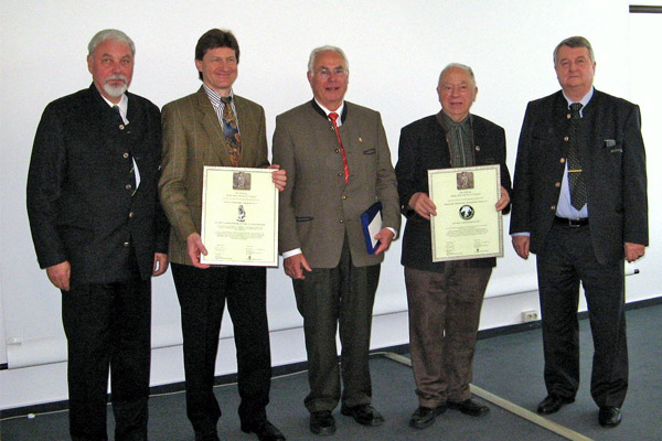 2012-04-12-auszeichnung-flj-medaille